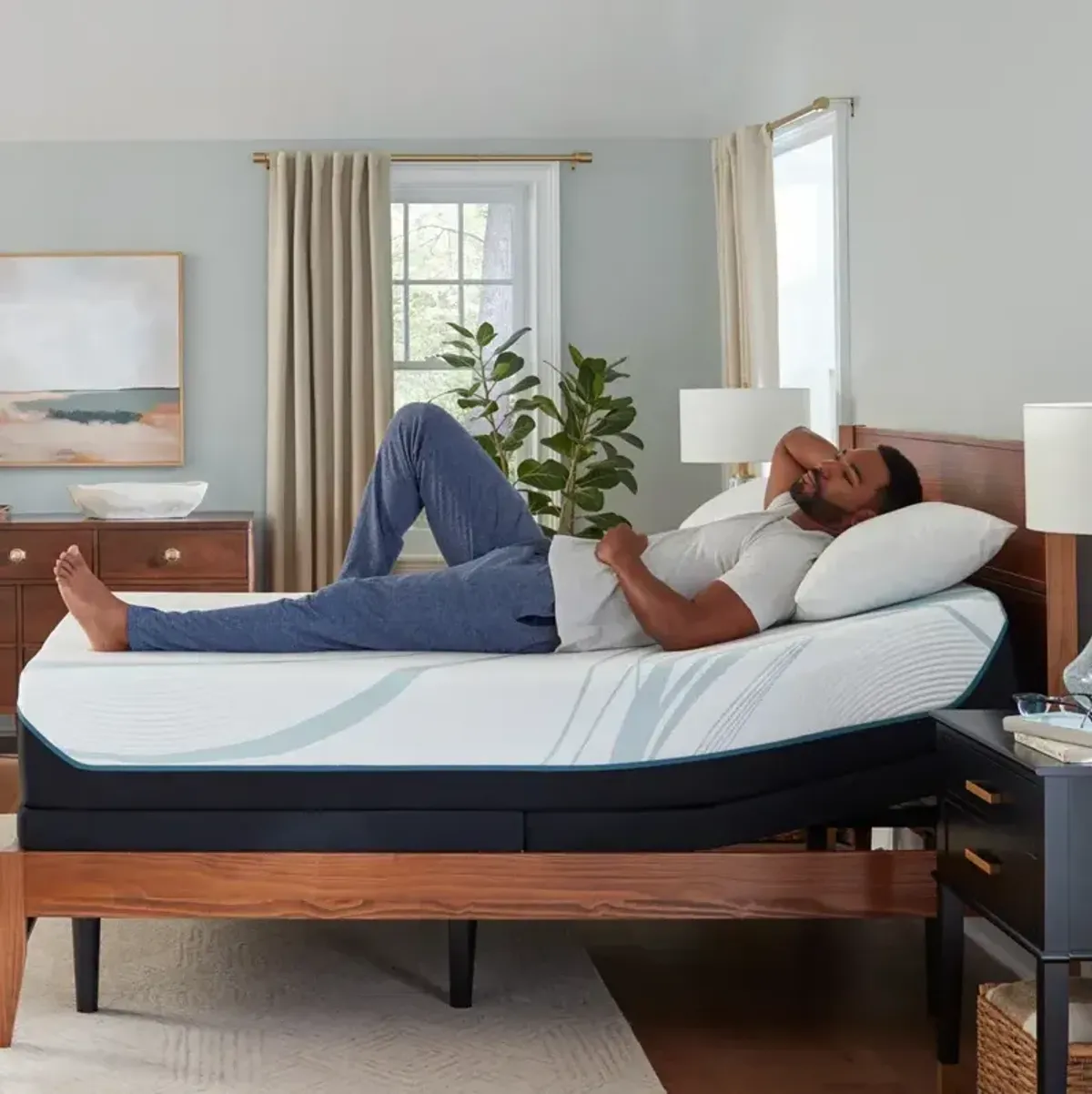 TEMPUR-Adapt Medium Hybrid Mattress