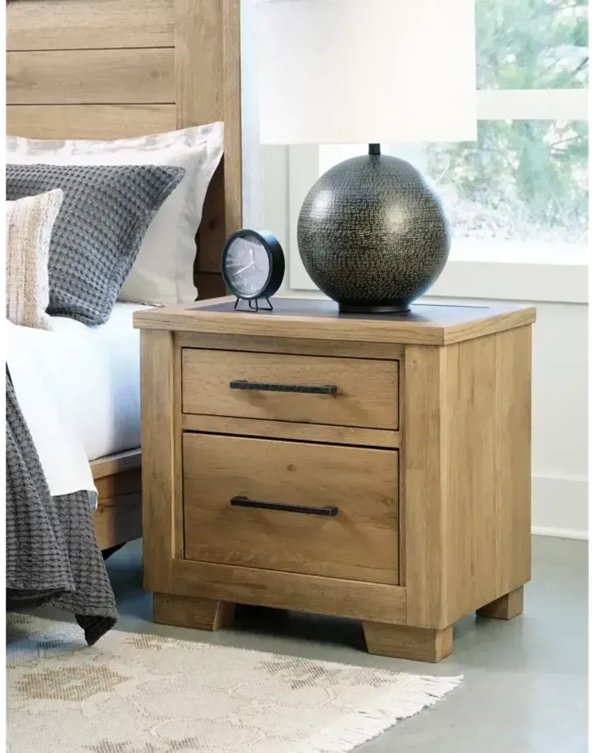 Galliden Nightstand