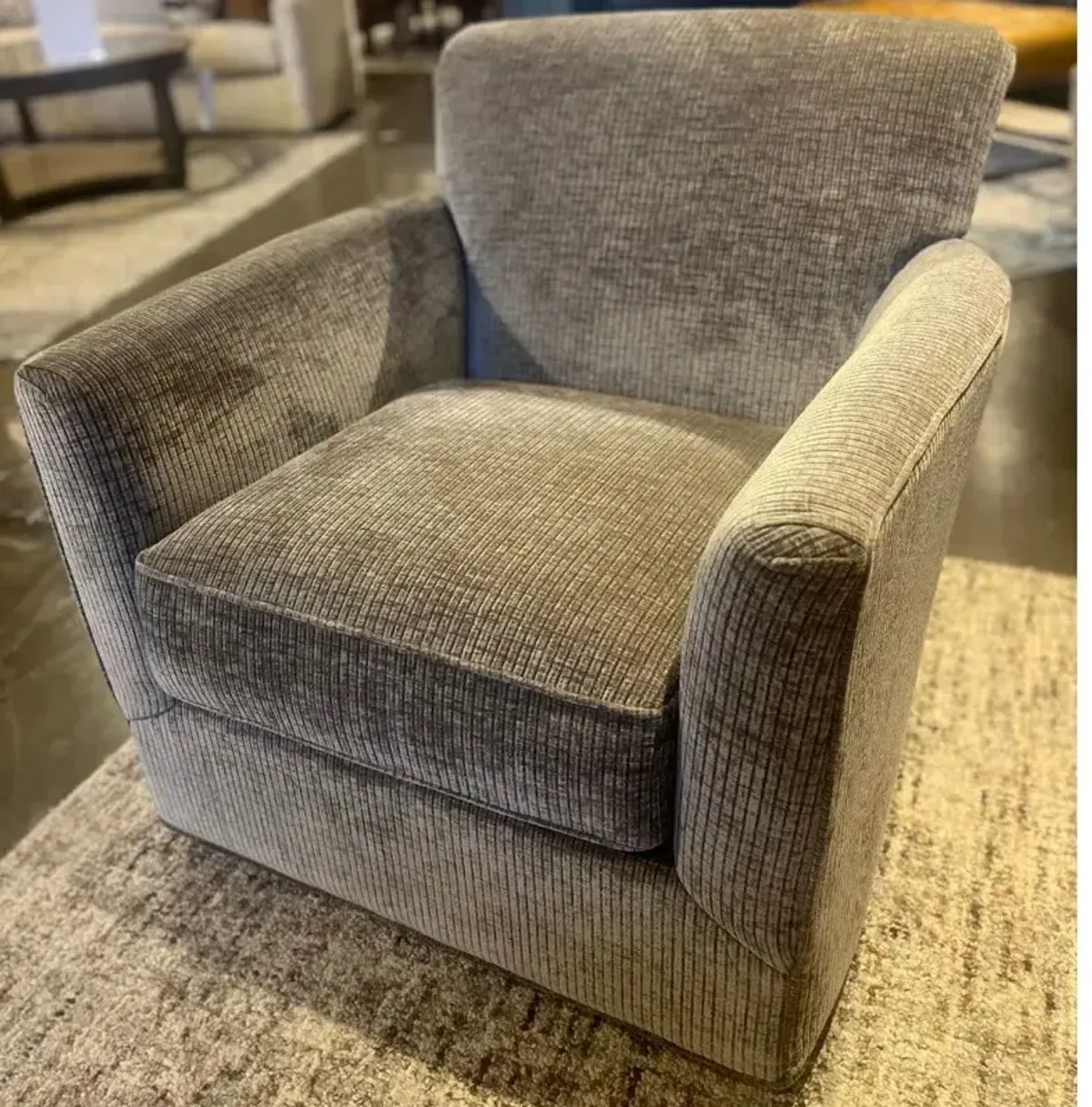 Grayson Swivel Chair