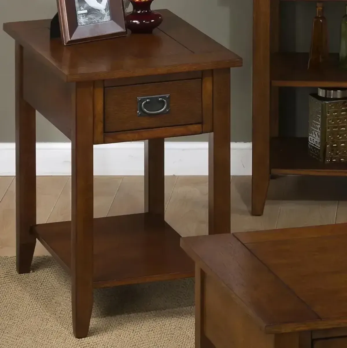 Mission Oak Chairside Table with 1 Drawer and 1 Shelf