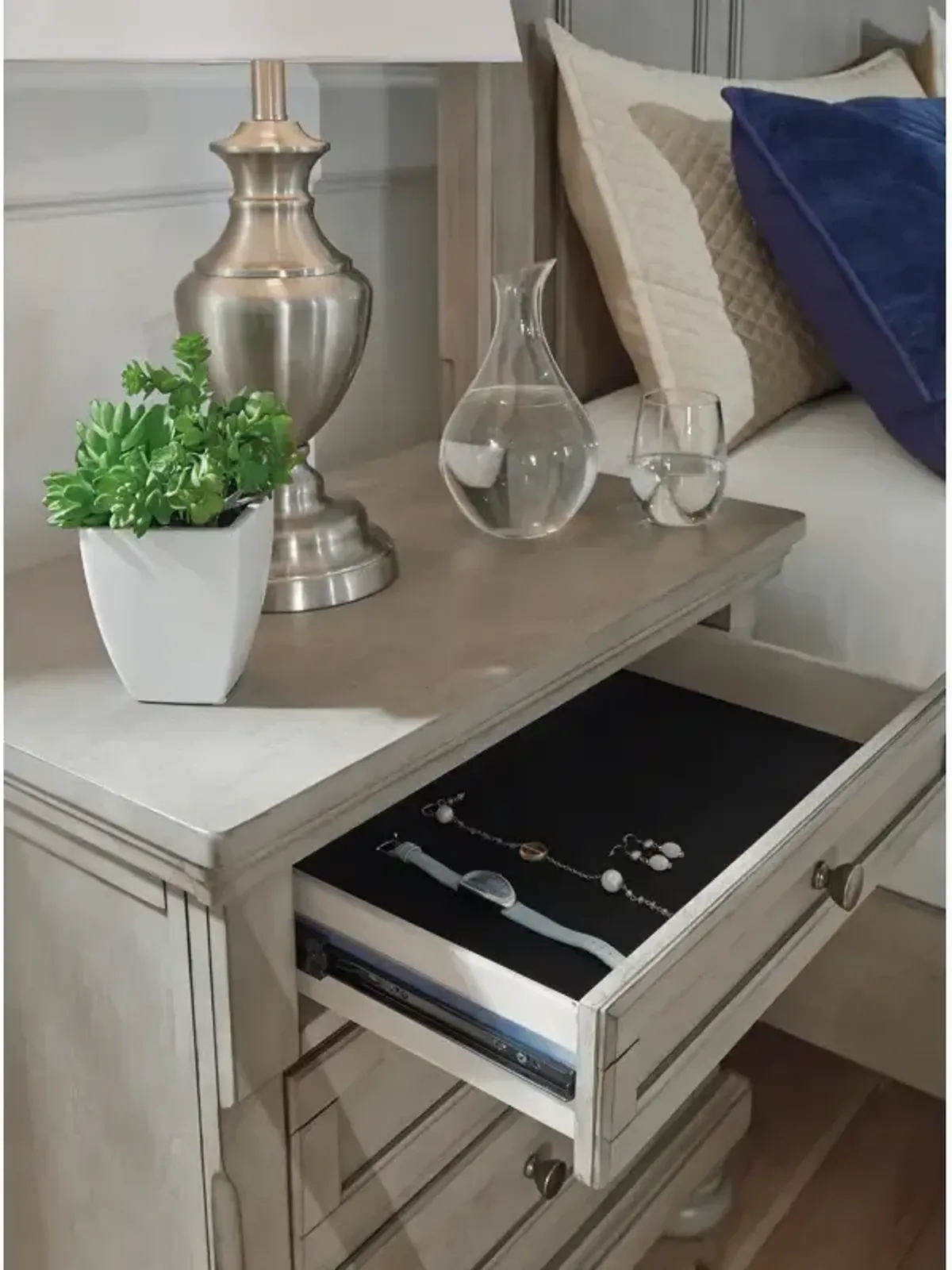 Lettner Nightstand