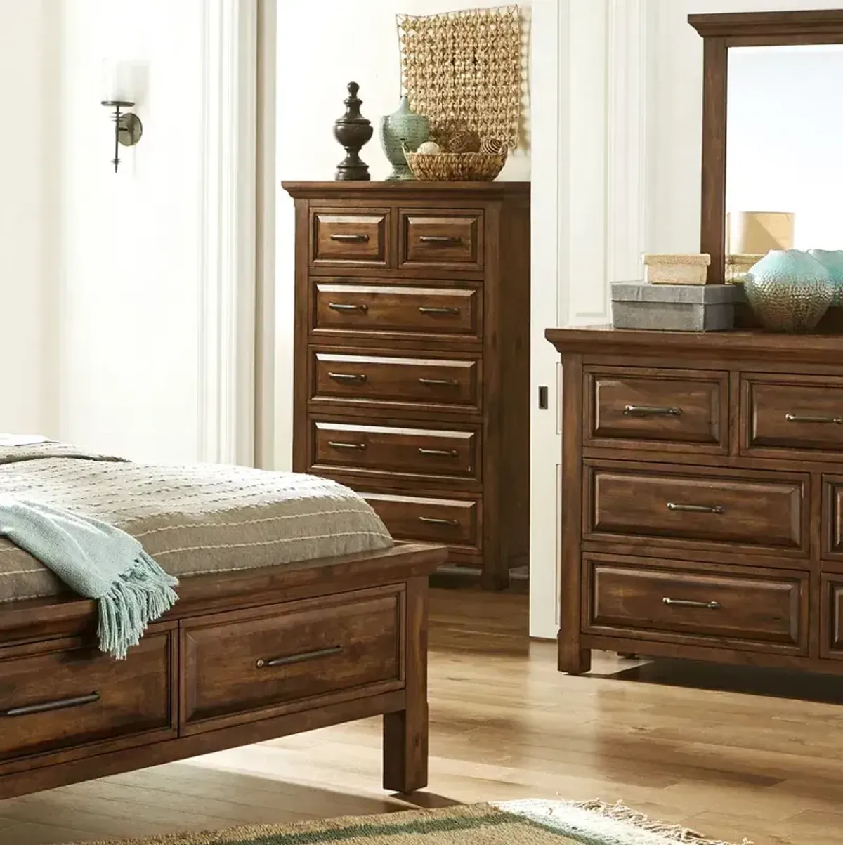 Hill Crest 6 Drawer Chest