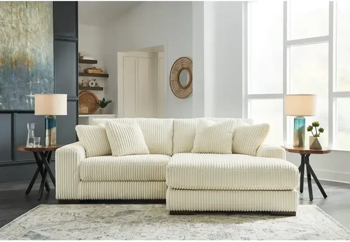 Lindyn 2-Piece Sectional with Chaise