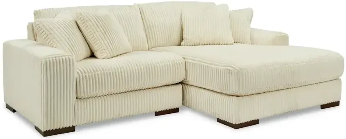 Lindyn 2-Piece Sectional with Chaise