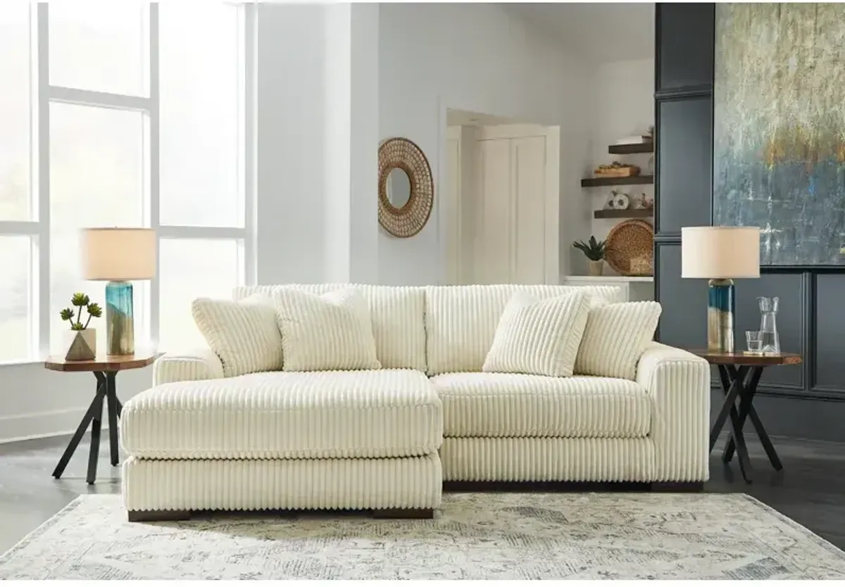 Lindyn 2-Piece Sectional with Chaise