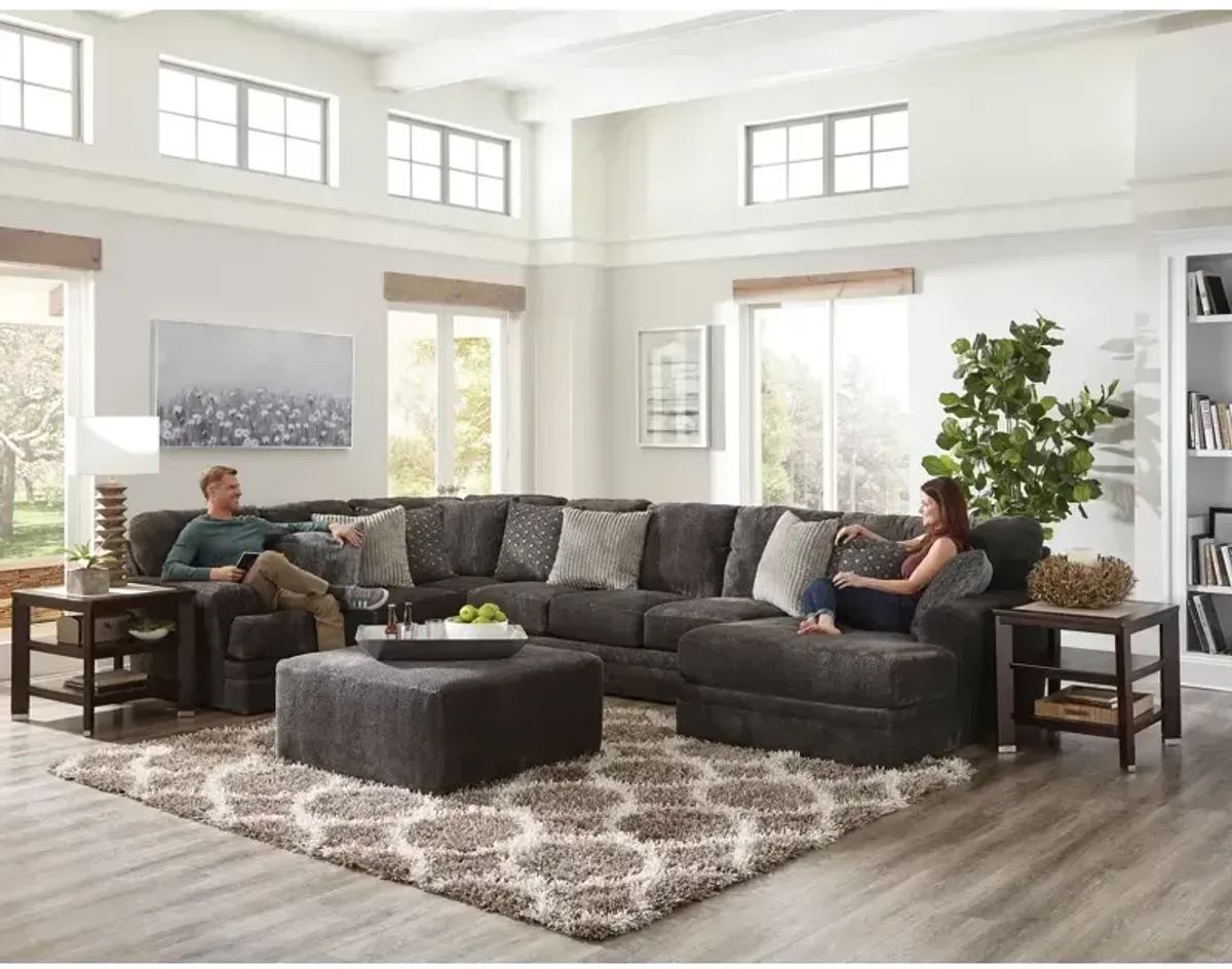 Mammoth Smoke 3PC Sectional (Right Chaise)