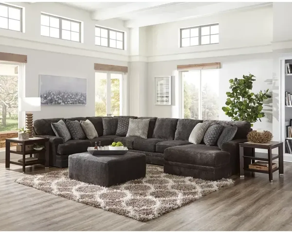 Mammoth Smoke 3PC Sectional (Right Chaise)