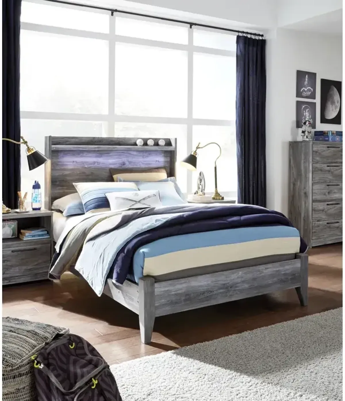 Baystorm Panel Bed