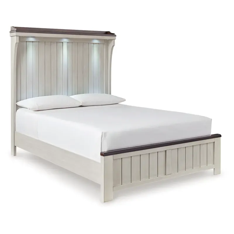 Darborn Queen Panel Bed