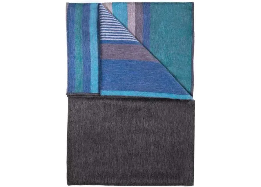 Alpaca Throw - Dark Sea - Shupaca - Handcrafted - Blue - Lightweight, Soft, Warm - Hypoallergenic