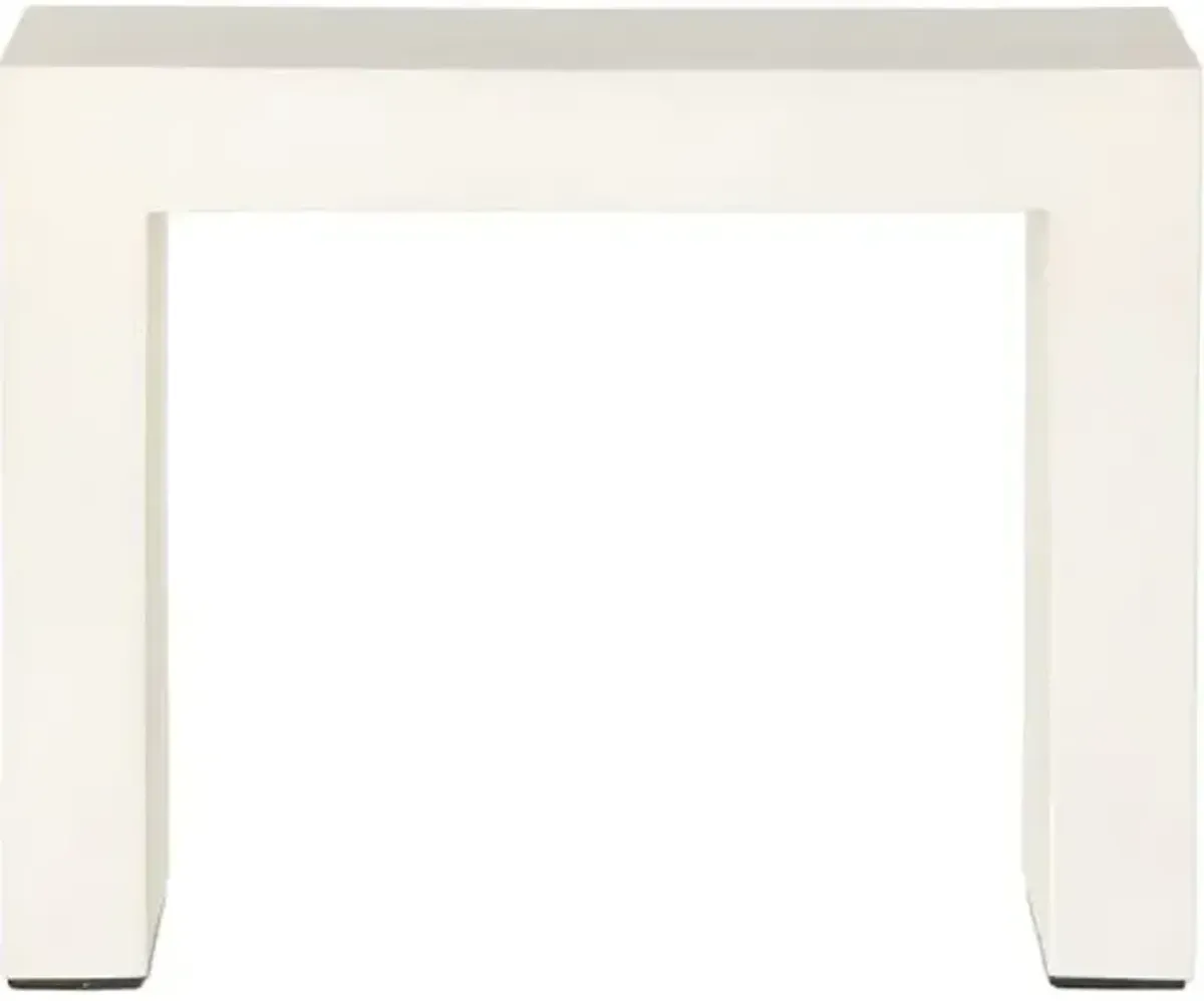 Yuki Outdoor End Table - White Concrete