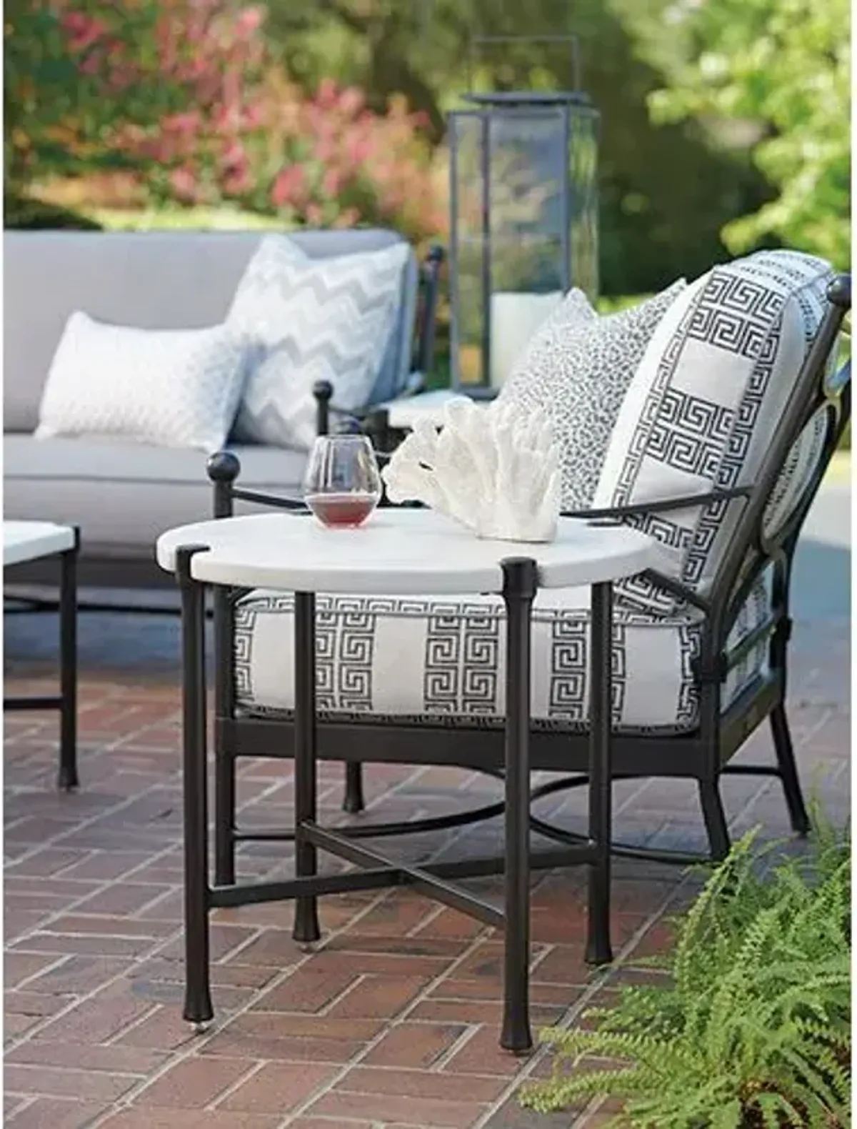 Pavlova Round Outdoor End Table - White/Black - Tommy Bahama