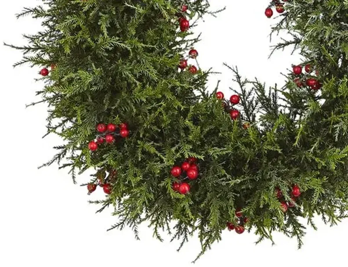 20in. Cedar Berry Wreath - Green