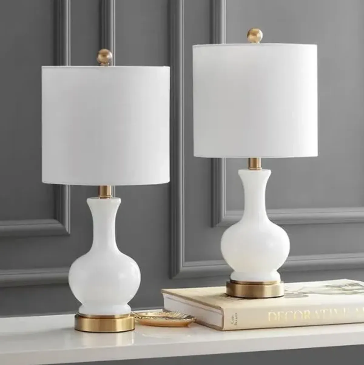 Set of 2 Saskia Table Lamps - White