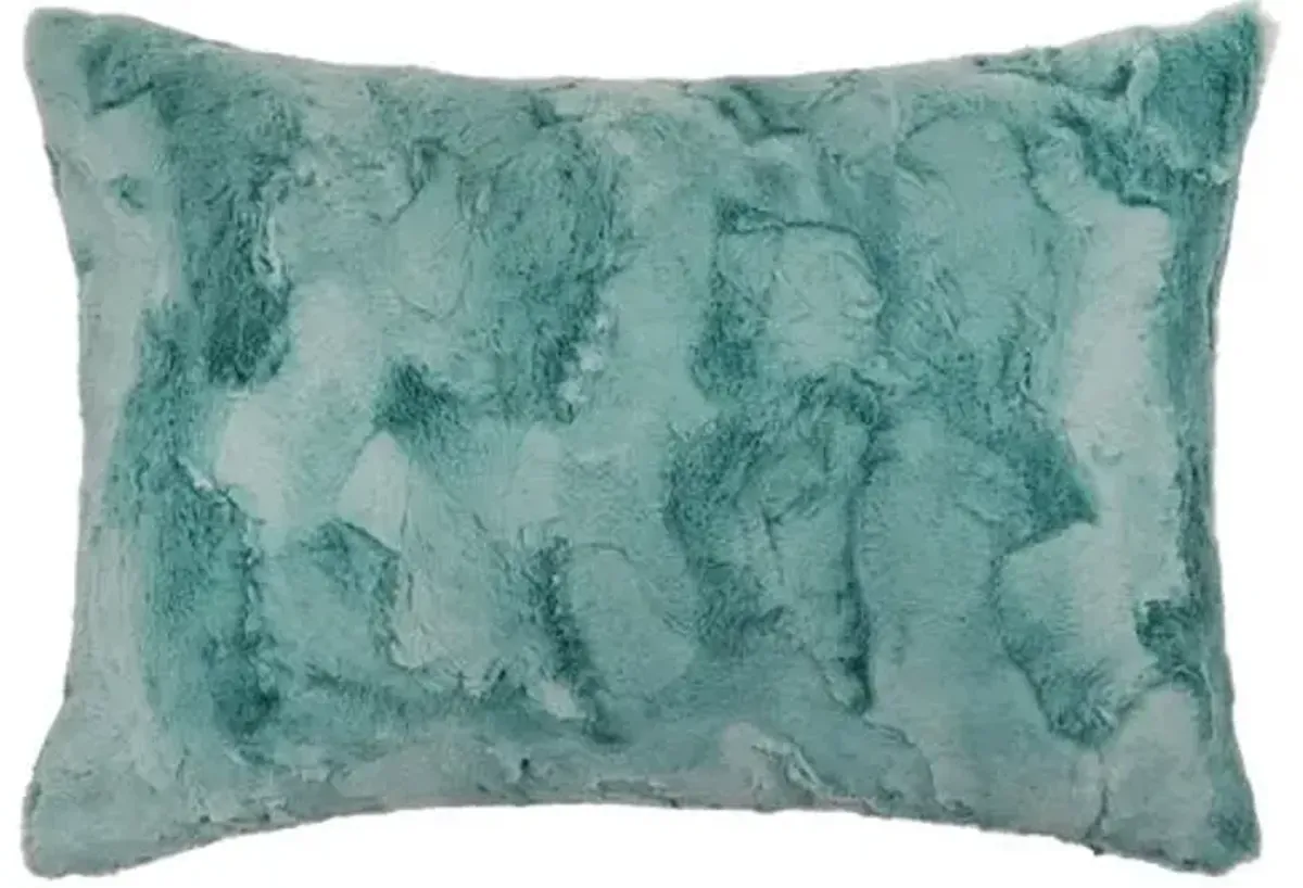 Isla 14x20 Faux Fur Lumbar Pillow - The Piper Collection