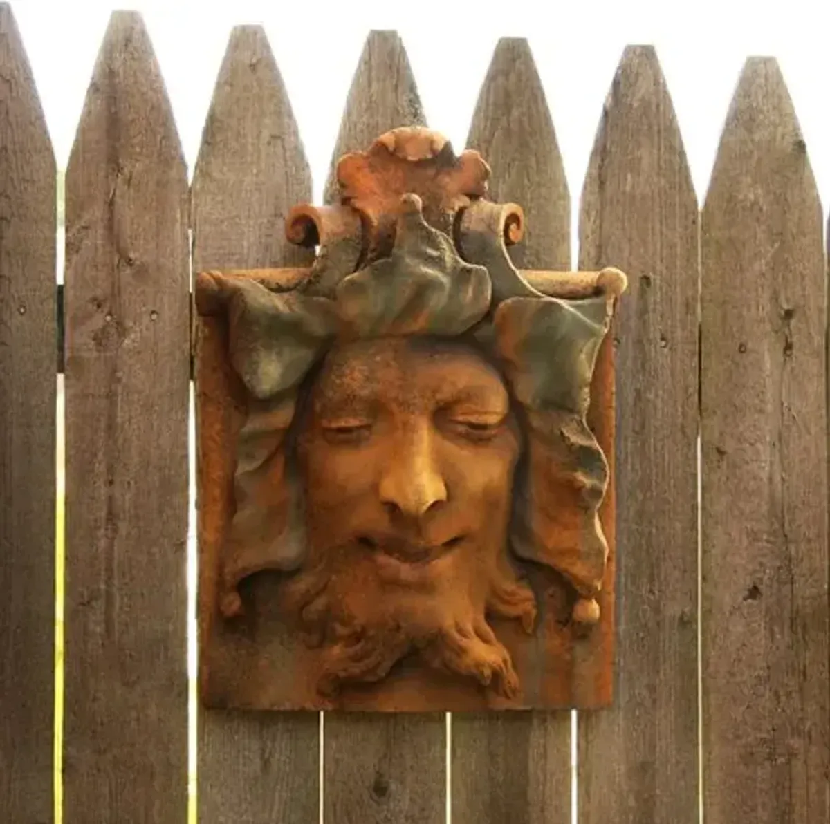 15" Heckling Green Man Plaque - Deep Sea - Handcrafted - Brown