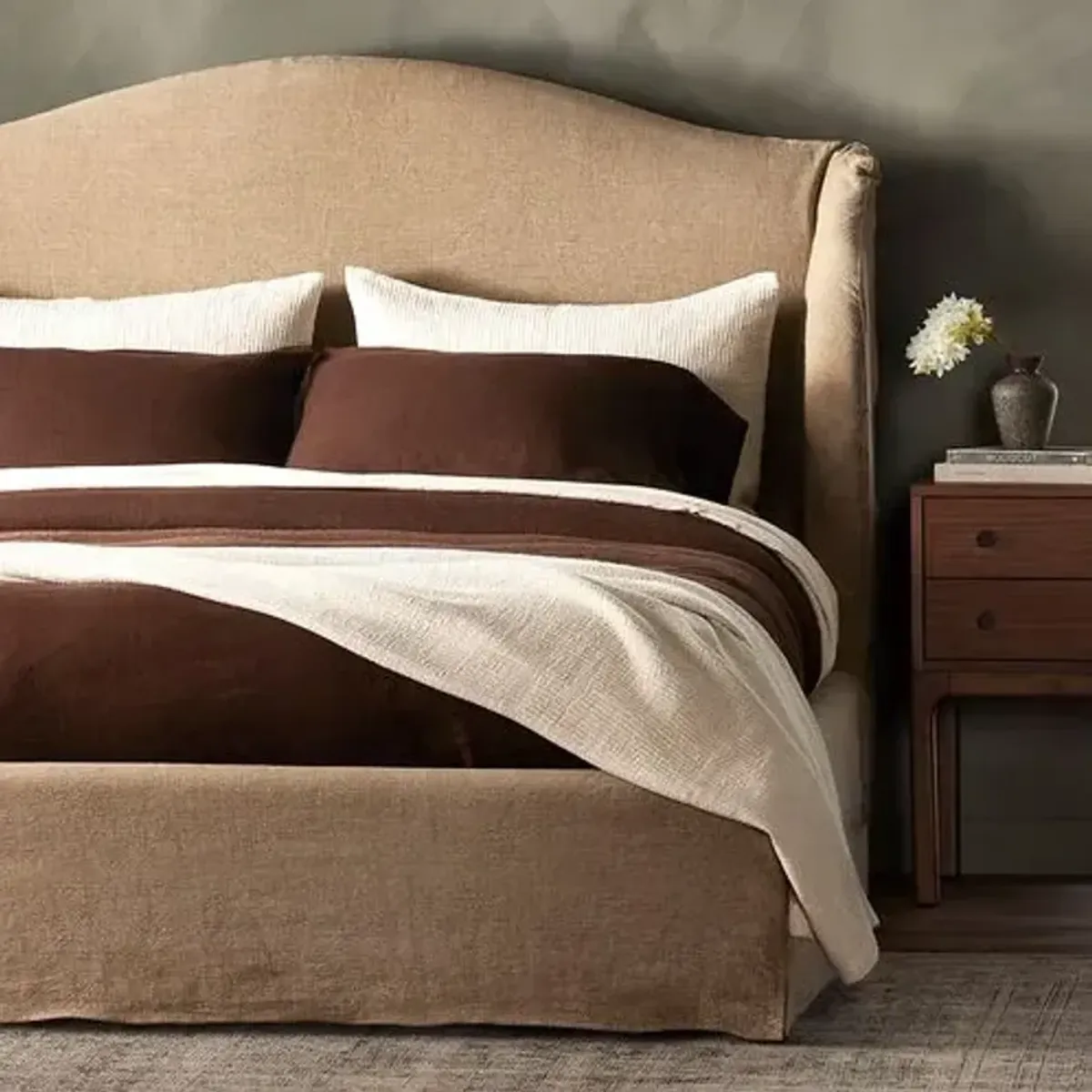 Marty Slipcover Bed - Libeco Canvas Linen - Beige