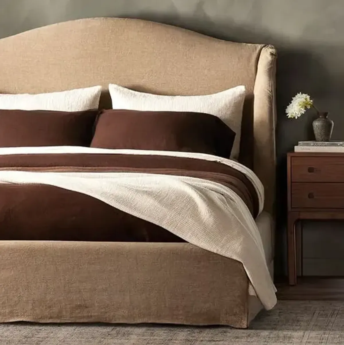 Marty Slipcover Bed - Libeco Canvas Linen - Beige