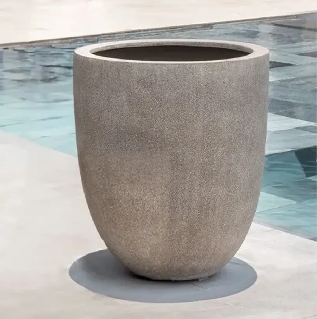 Bradford Planter - Riverstone P-Lite - Campania International - Beige - Medium