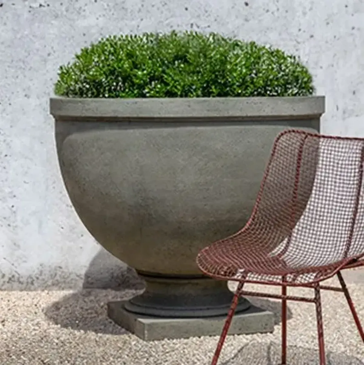 Huntington Urn - Alpine Stone - Campania International - Gray