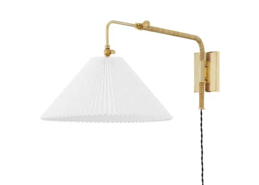 Dorset Plug-In Wall Sconce - Rattan/Aged Brass - Gold