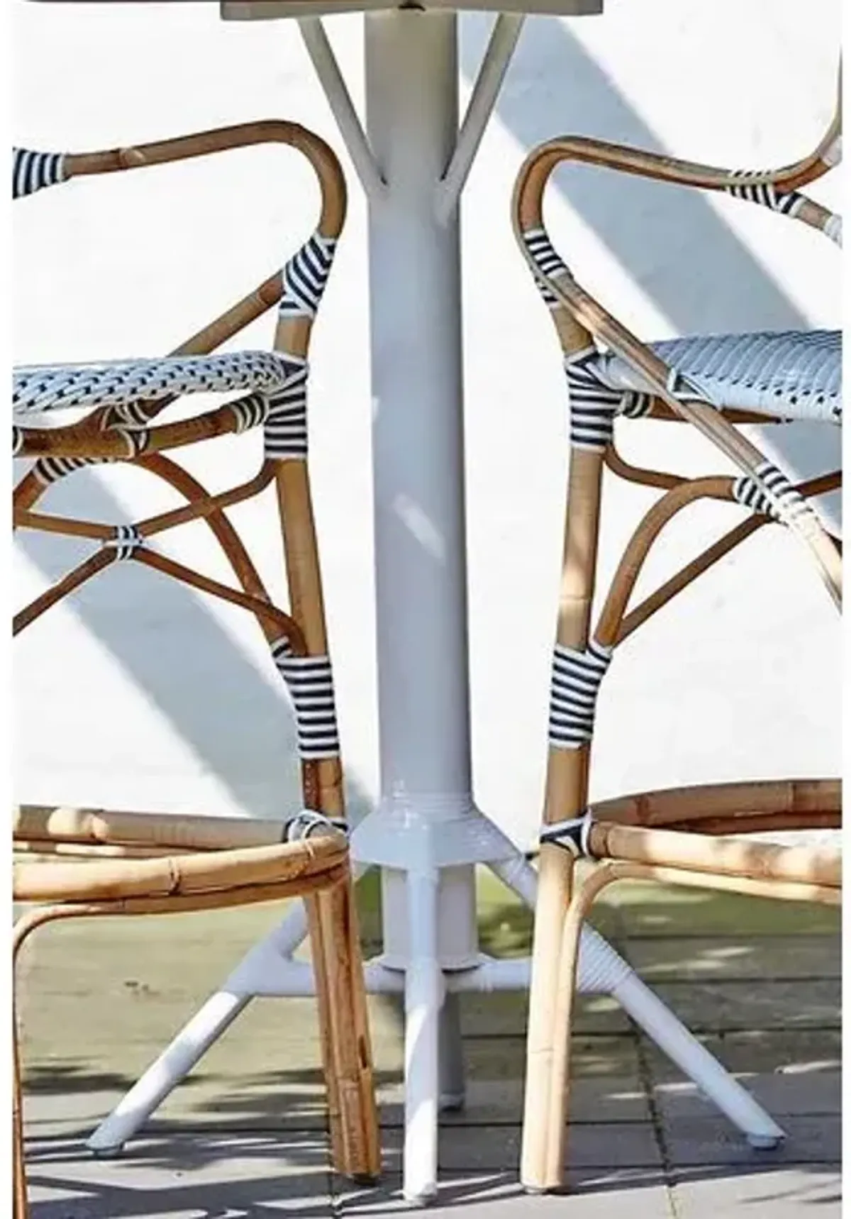 Nicole Outdoor 32" Round Bar Table - White - Sika Design - Handcrafted