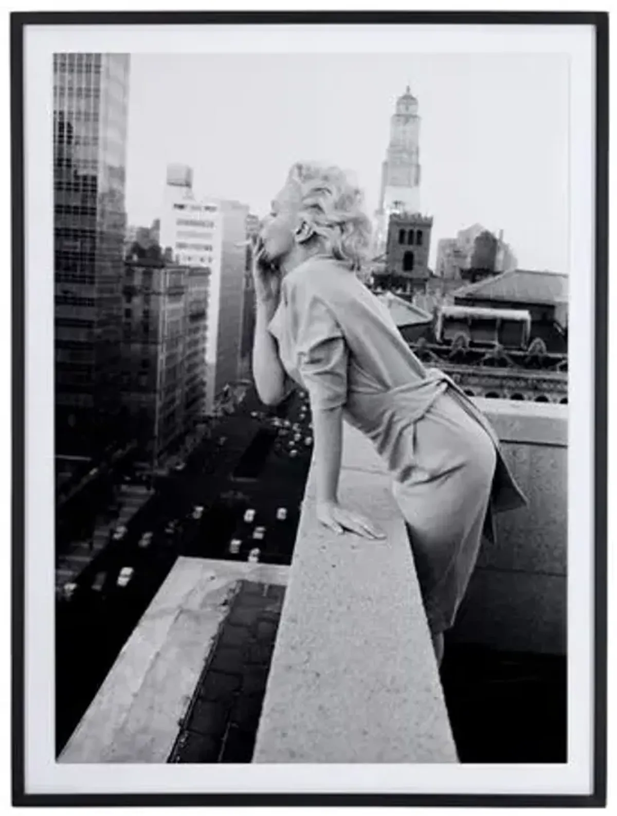 Getty Images - Marilyn On The Roof II - Black