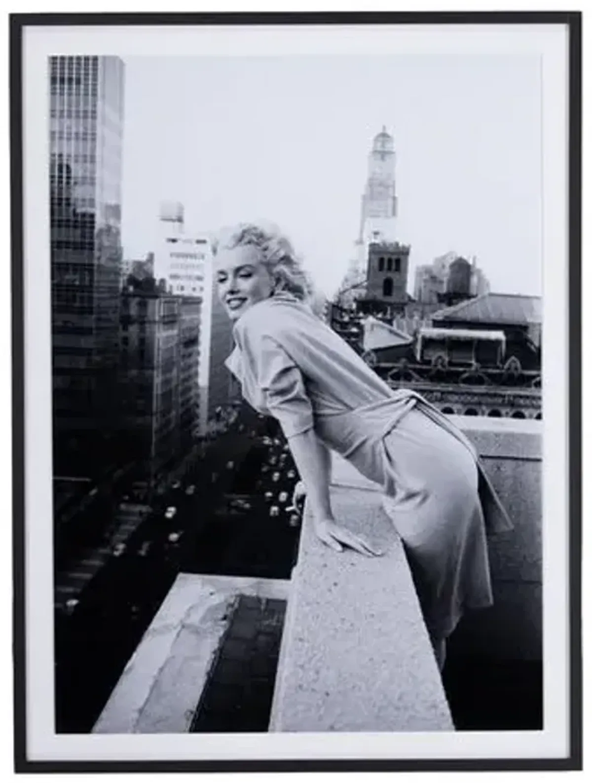 Getty Images - Marilyn On The Roof I - Black