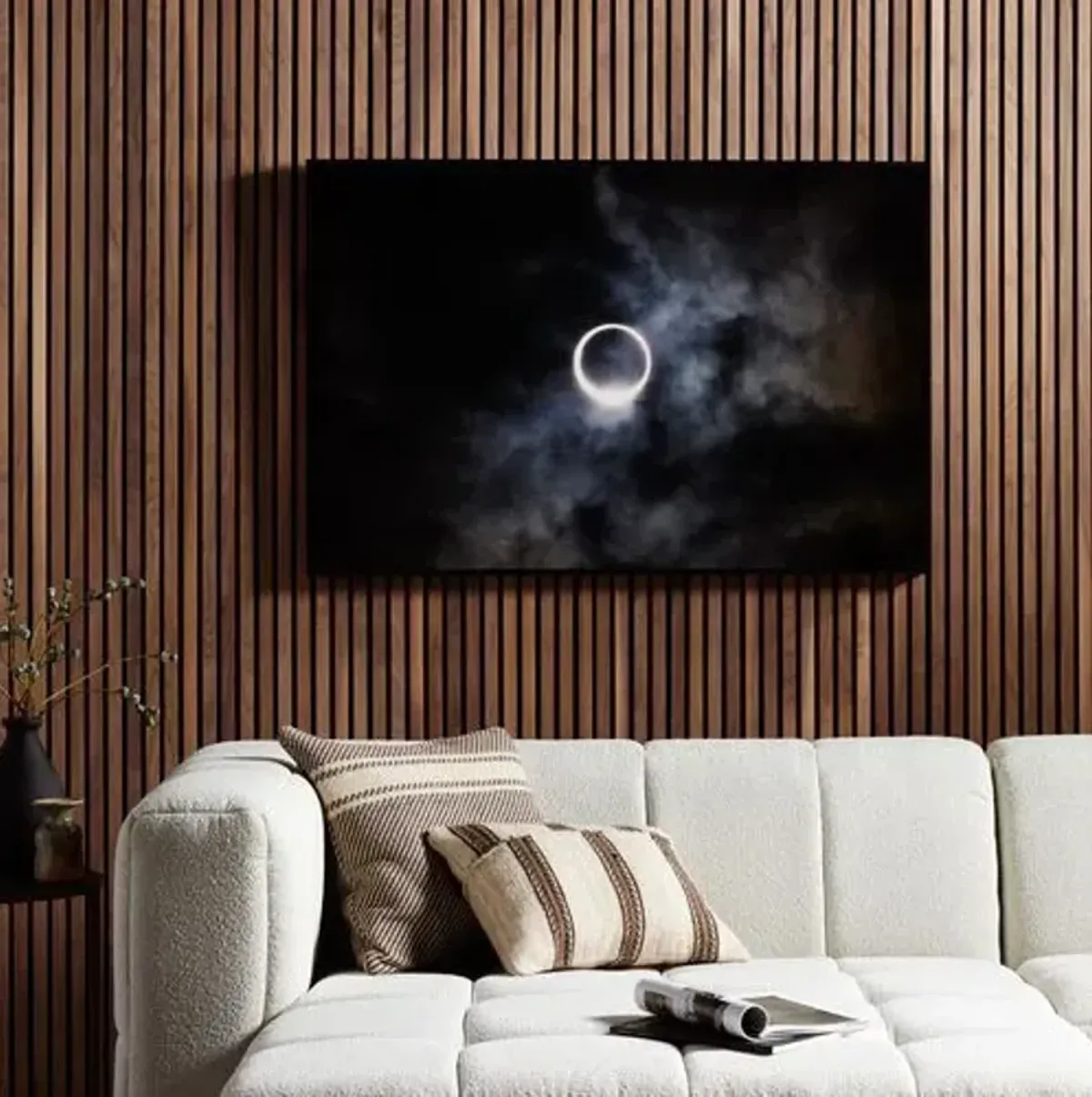 Getty Images - Cloudy Eclipse - Black