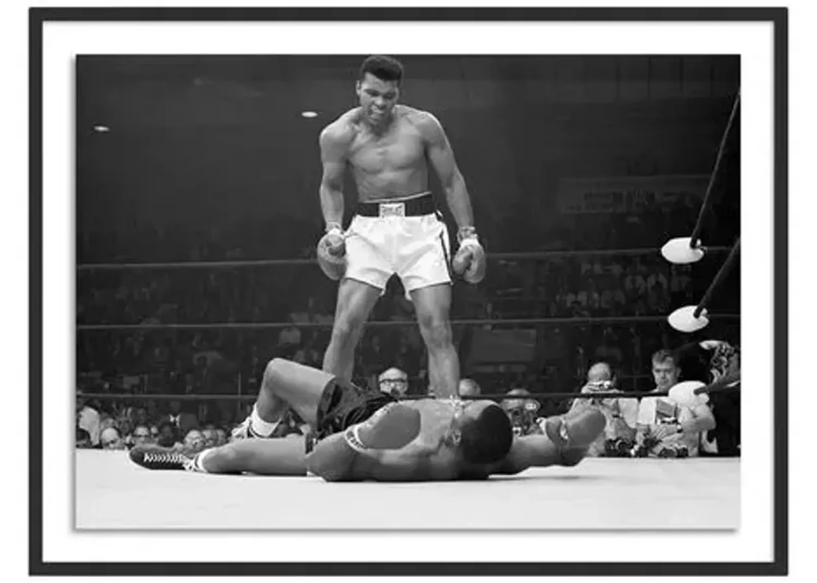 Getty Images - Muhammad Ali Taunting Sonny Liston - Black