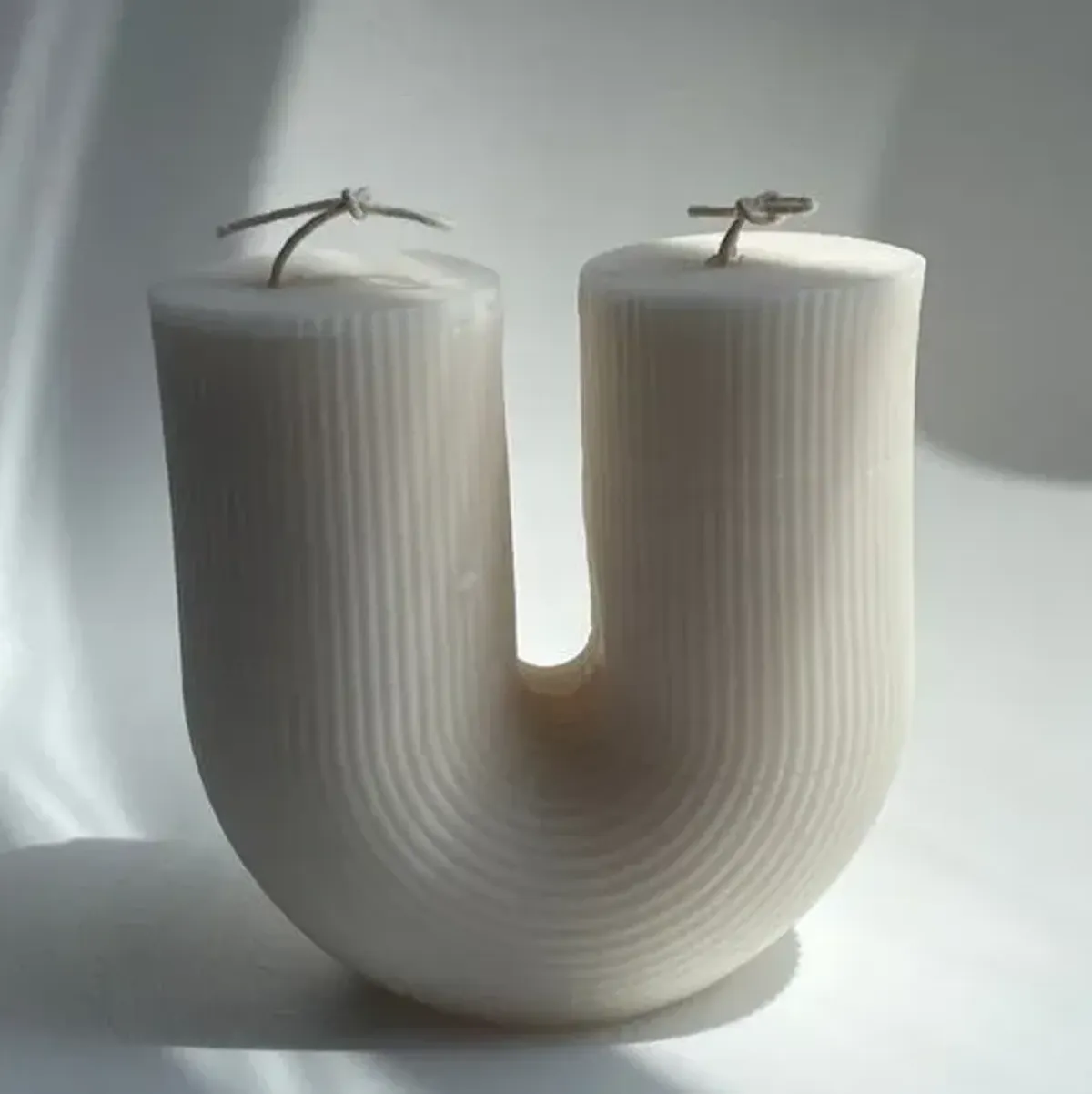 Aaram Lux - The U Ribbed Candle - Powered by People - White