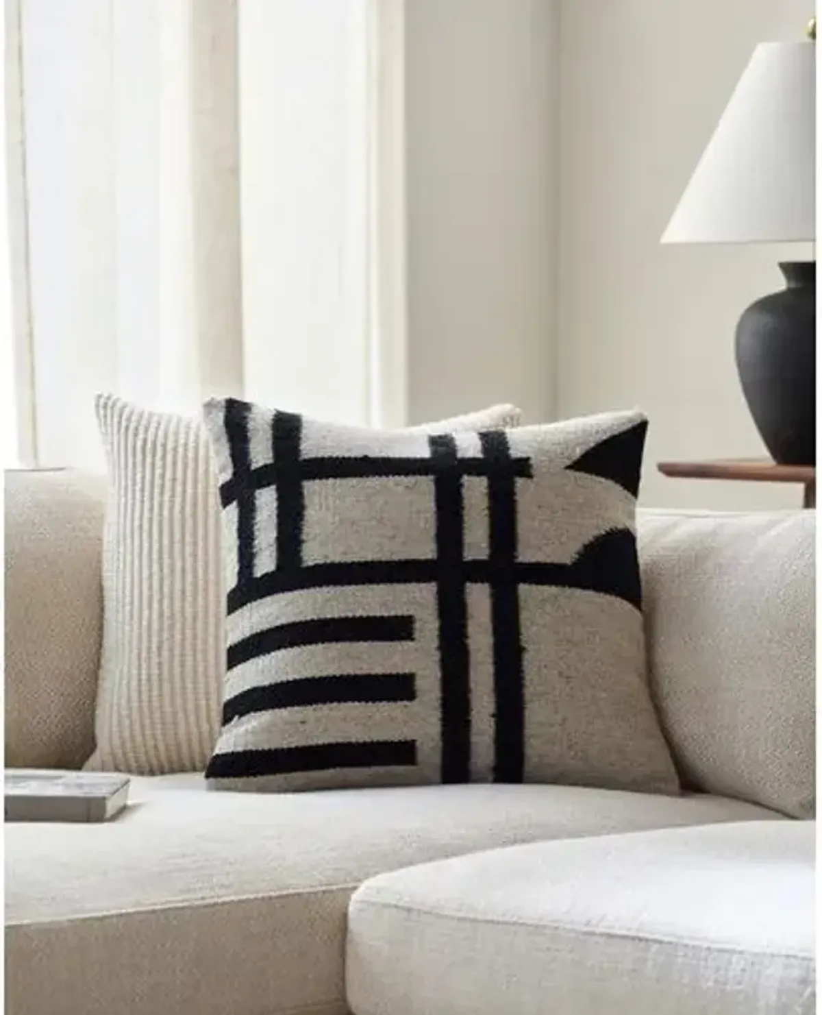 Garold Wool Pillow - Ivory/Black