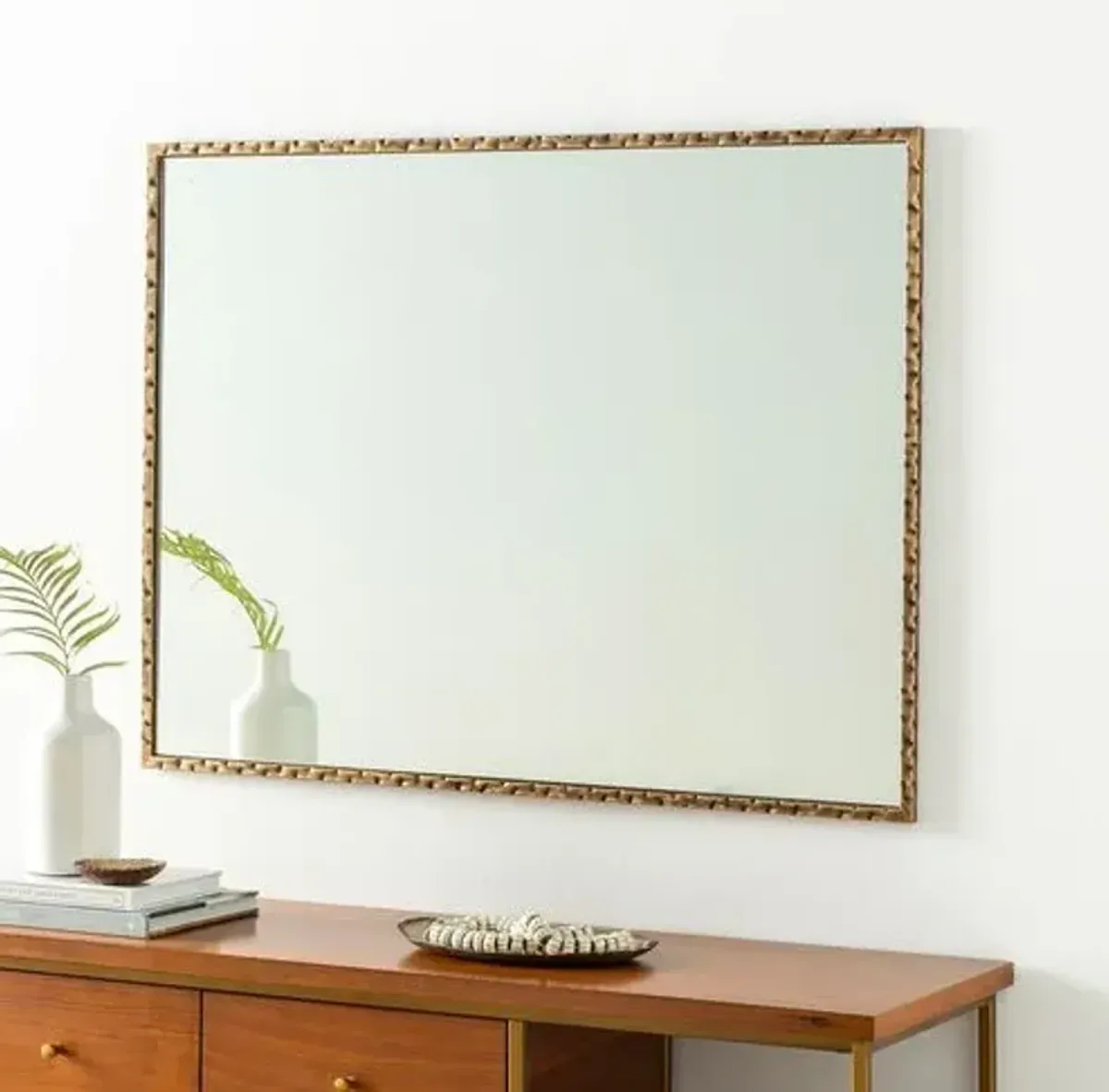 Salisbury Rectangular Wall Mirror - Hammered Gold