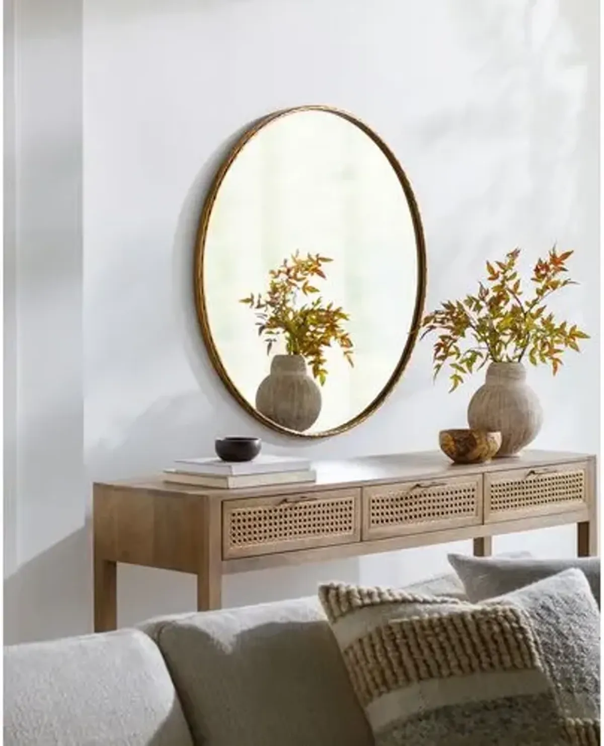 Paulina Round Wall Mirror - Hammered Gold
