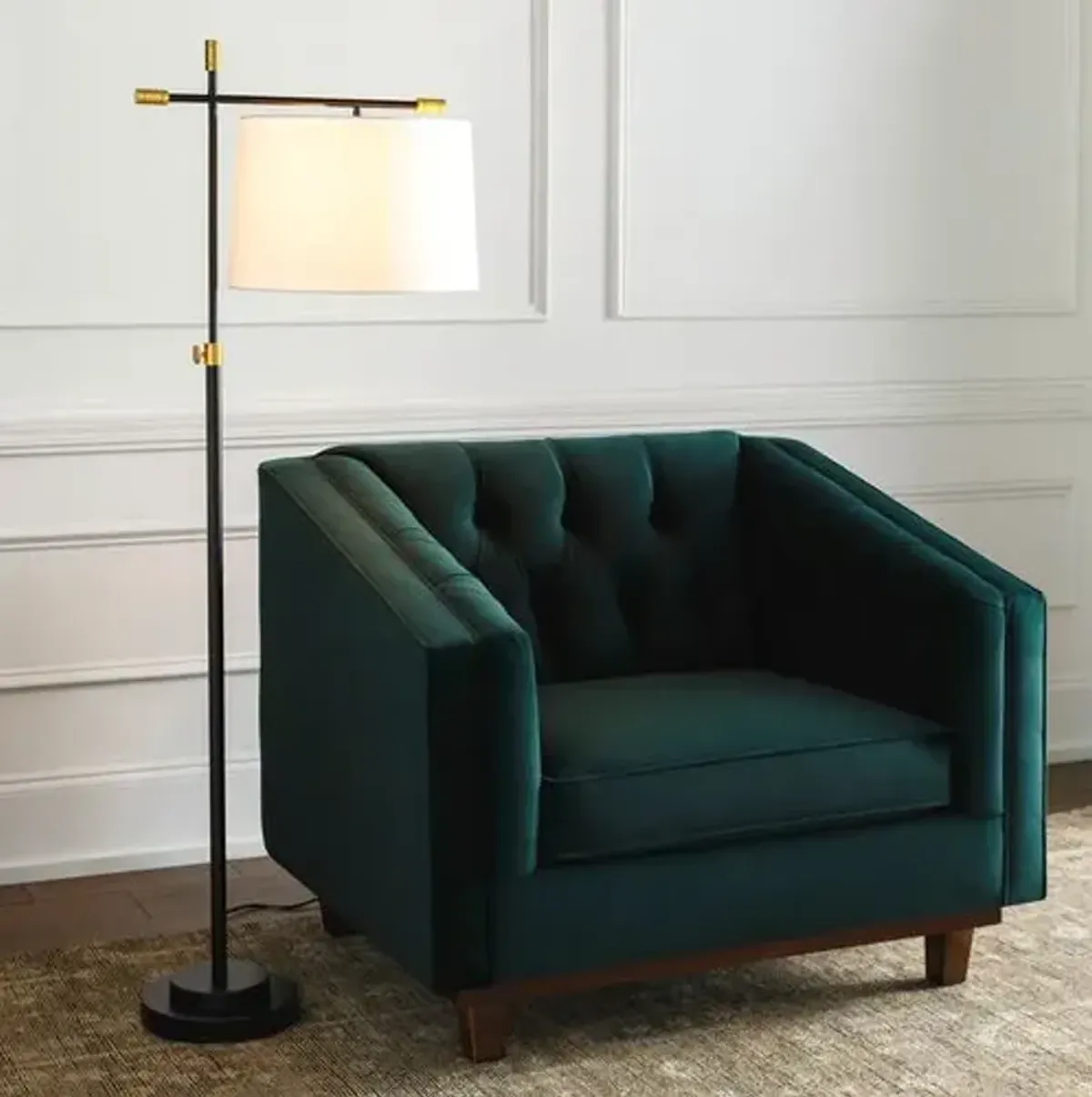 Haisley Floor Lamp - Black/Gold