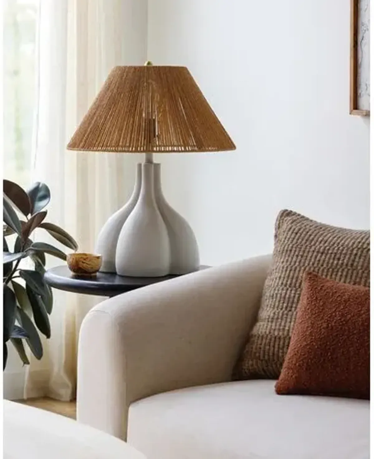 Daxton Table Lamp - White/Natural