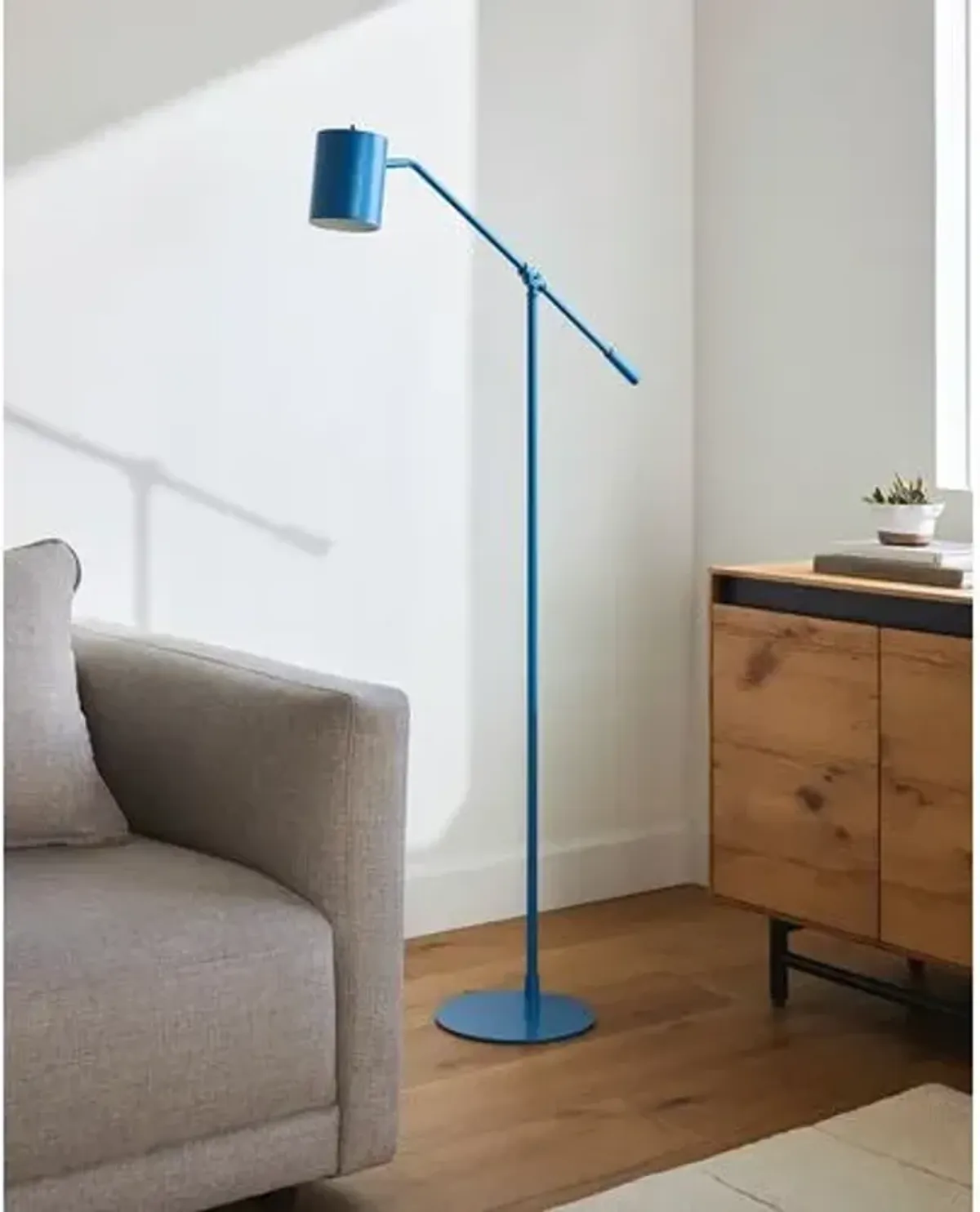 Quinn Floor Lamp