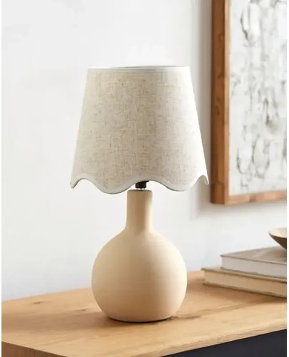 Noa Scallop Shade Table Lamp - White