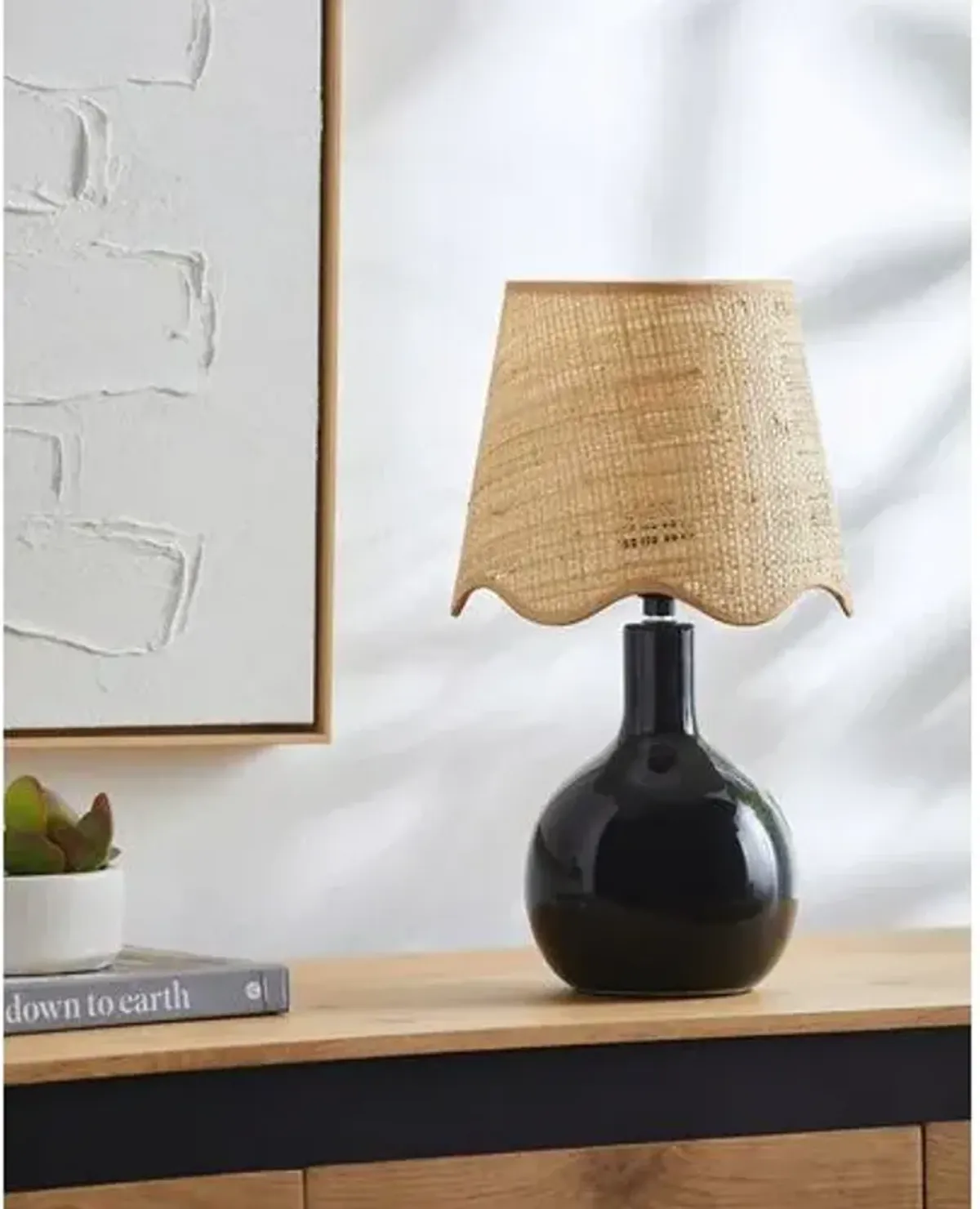 Noa Scallop Shade Table Lamp - Black