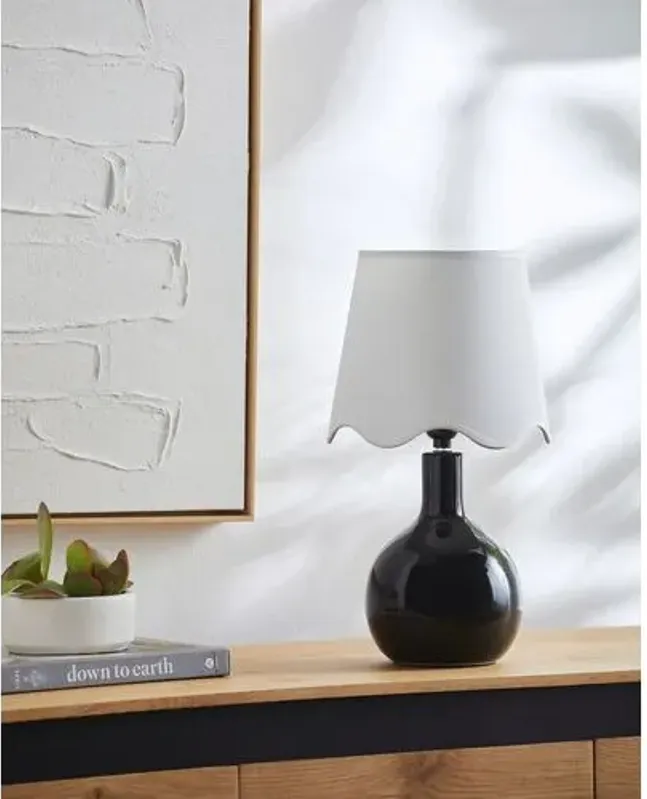 Noa Scallop Shade Table Lamp - Black