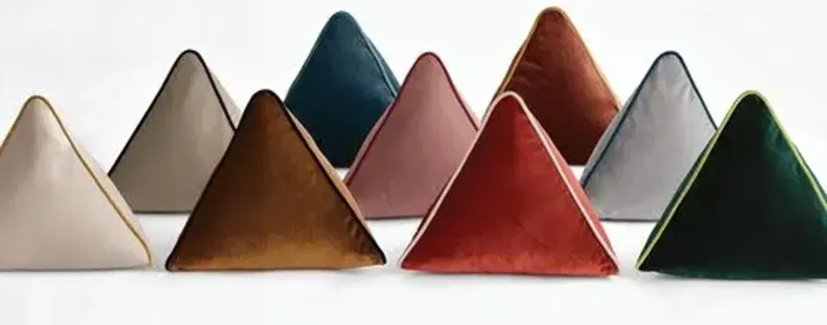 Nova 16x16 Pyramid Velvet Pillow