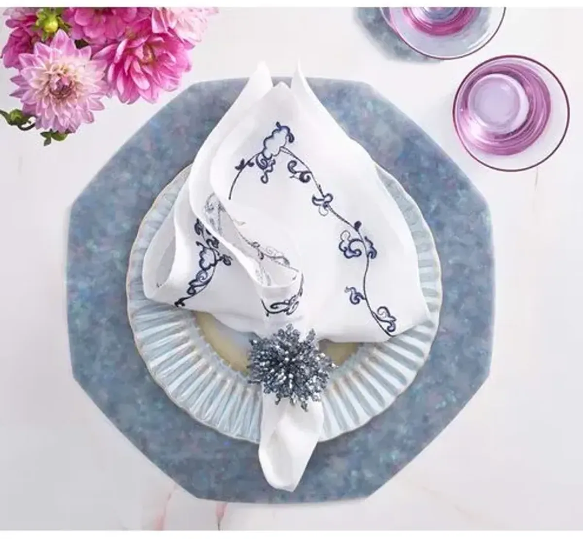 Set of 4 Ming Border Napkins - White & Navy - Kim Seybert