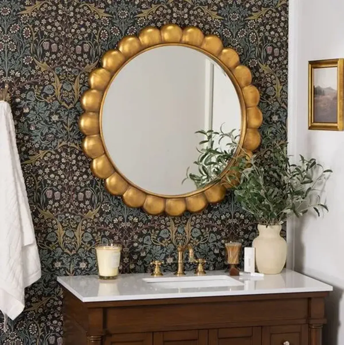 Shellie Scallop Round Wall Mirror - Gold