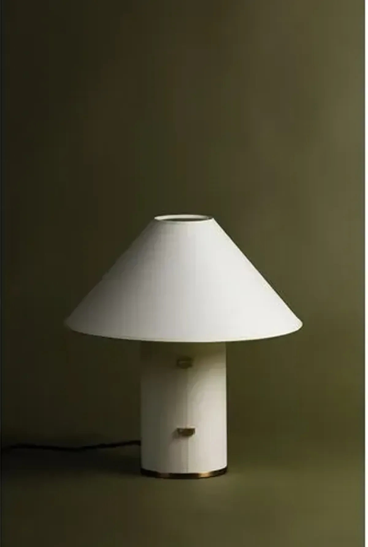 Bond Table Lamp - Ivory/Patina Brass - Gold