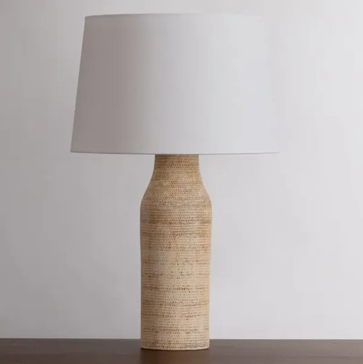 Finnegan Ceramic Table Lamp - Natural Basketweave - Beige