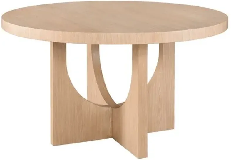 Cassie Round Dining Table - Tech Oak