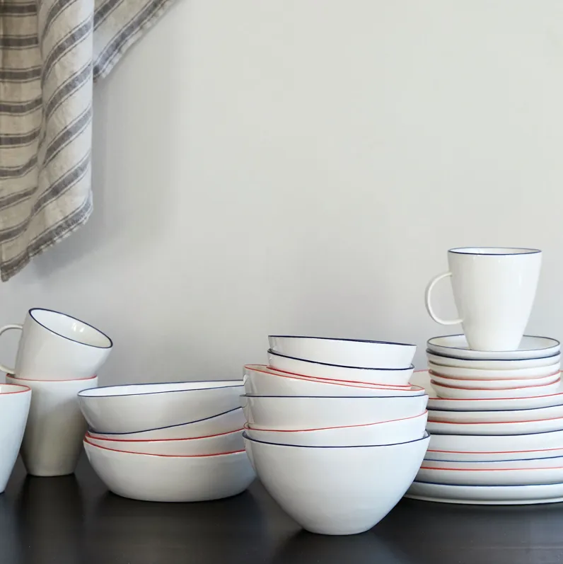 Abbess 16-Piece Place Setting