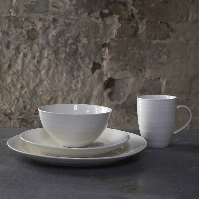 Daniel Smith Place Setting