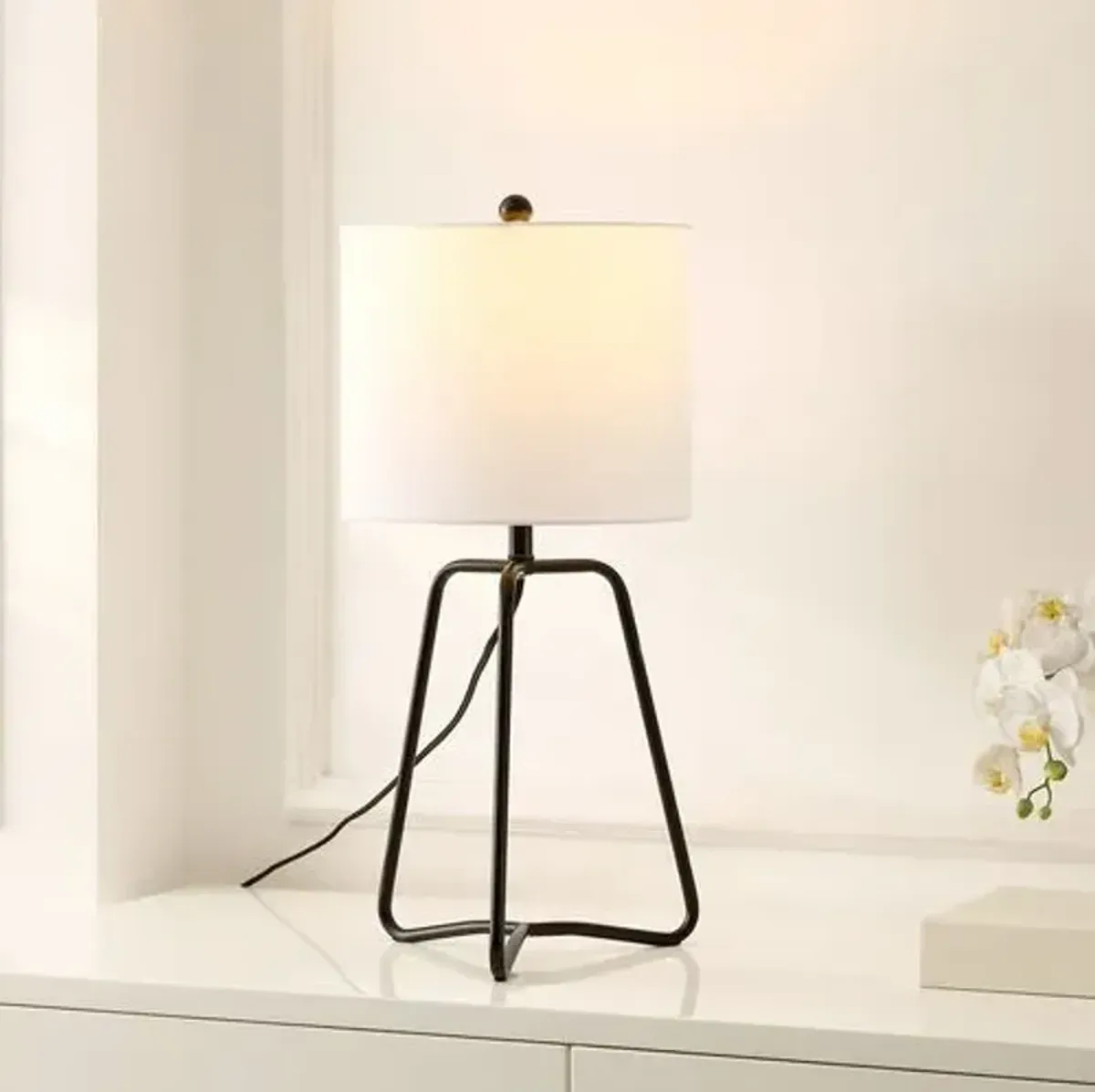 Tiva 20.25" Table Lamp - Black