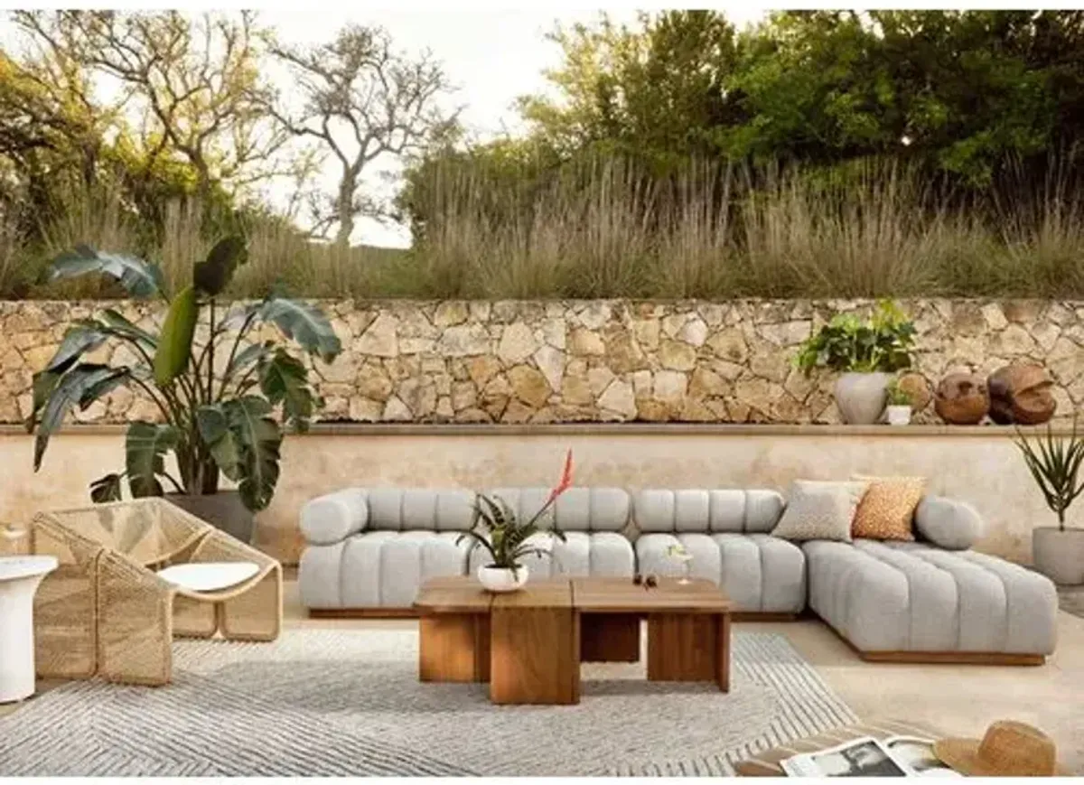 Jessie Outdoor 4-Piece Sectional with Ottoman - Gray